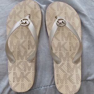 FlipFlops